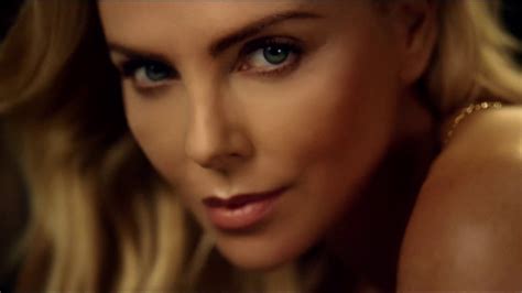 musique pub dior charlize theron